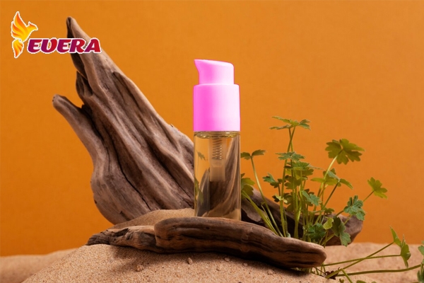 Cung cấp chai nhựa serum màu hồng nắp nhấn Evera