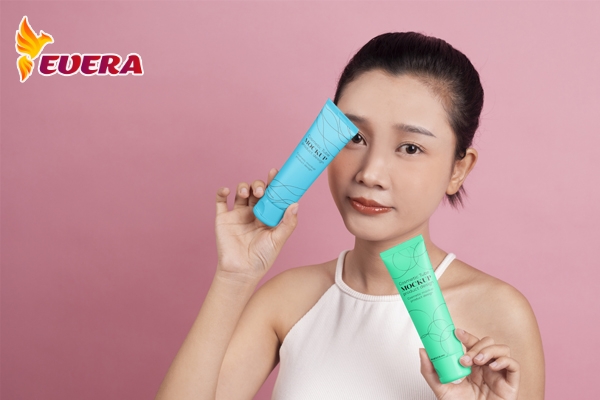 Evera: Chuyên gia trong việc Cung cấp tuýp kem tẩy tế bào chết chất lượng