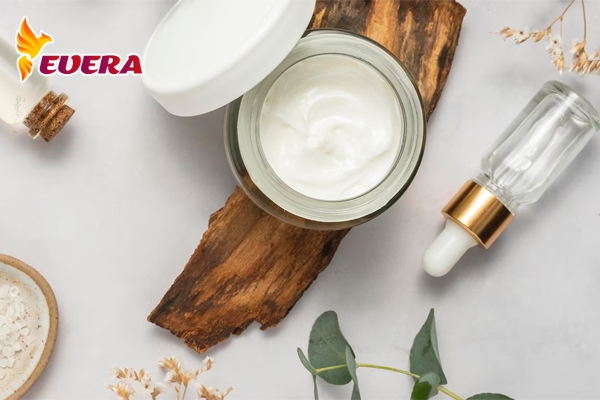 Cung Cấp Lọ Thủy Tinh Chiết Mỹ Phẩm từ Evera: Sự Lựa Chọn Hoàn Hảo